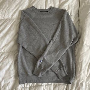 gray champion crewneck pullover sweater size S
